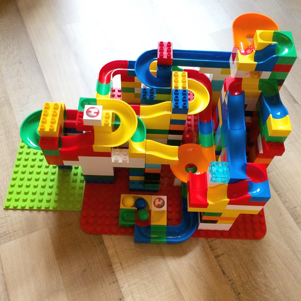 Basisset 45 stuks, basisset 85 stuks, trechter uitbreiding en eigen duplo blokken.