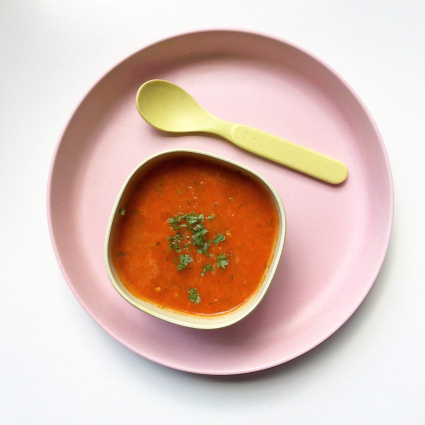 Gepofte Paprika Knoflook en Tomaten Soep
