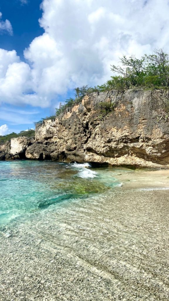 kleine knip Bijzondere plekjes Curaçao strand ervaring vakantie tip gratis