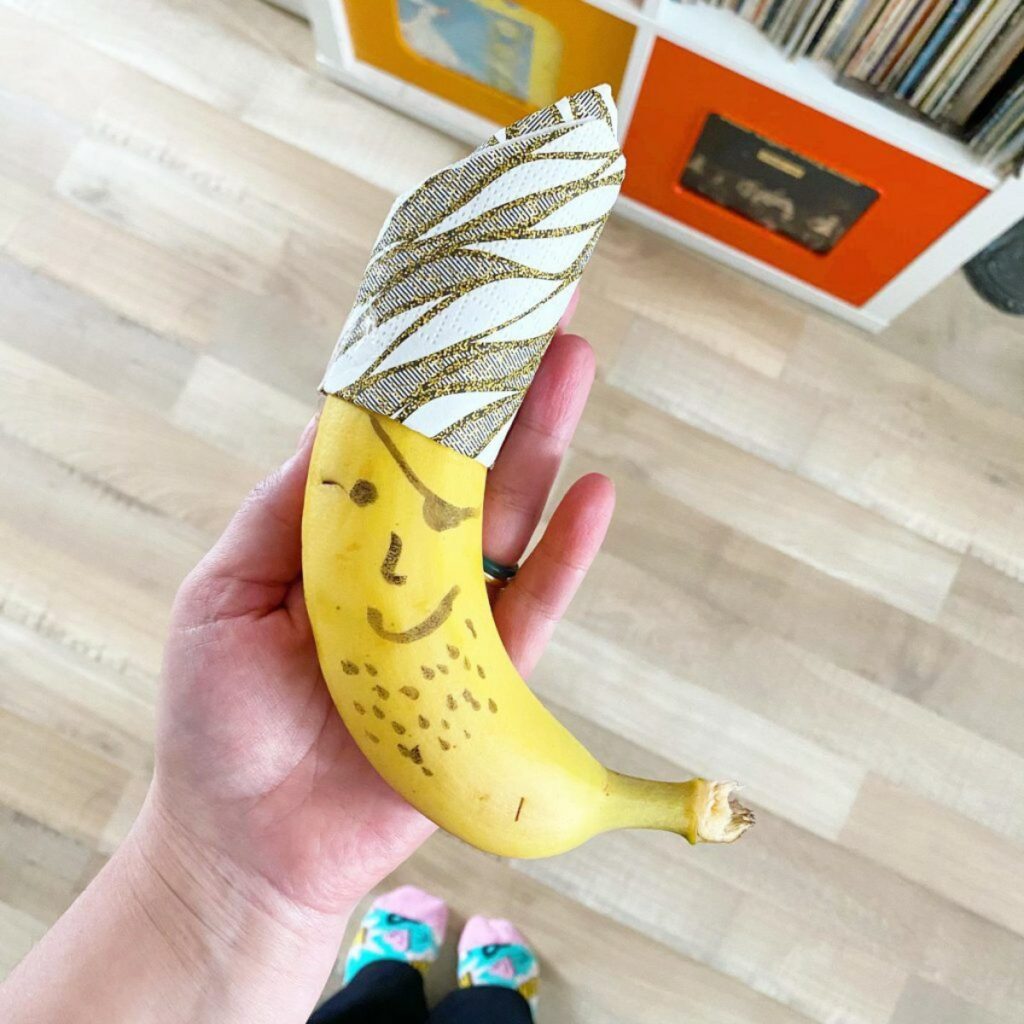 banaan uitdelen trakteren kind kinderdagverblijf gezond trakteren fruit snel vervoeren makkelijk