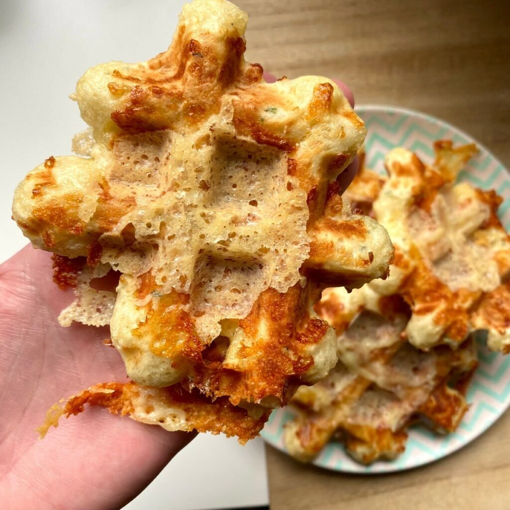 wafel met kaas simpel eenvoudig recept lekker kaaswafel ei melk parmezaan knapperig lunch snack eenvoudig sne