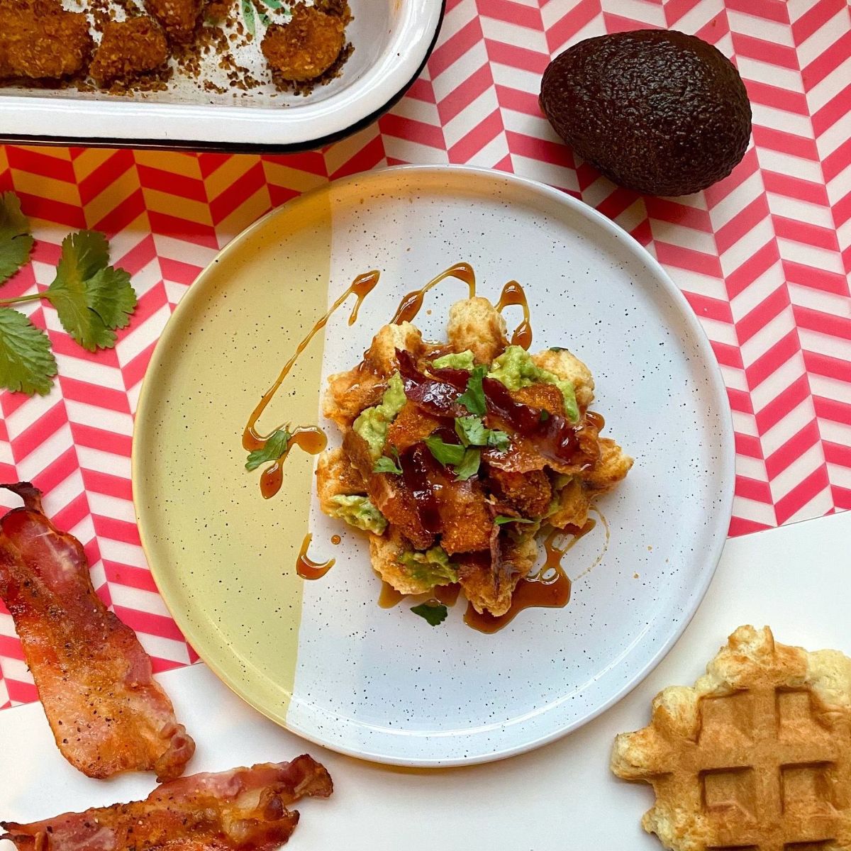 mexicaanse chicken & waffles recept wafel met kip bacon avocado stroop